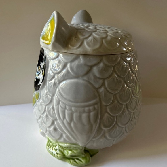 Anthropologie “Wise ‘Ol Owl”Cookie Jar - Picture 2 of 7